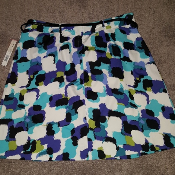 Beautiful pleated skirt - Picture 5 of 6